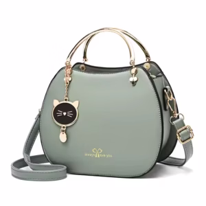 Arden Sleek Clutch