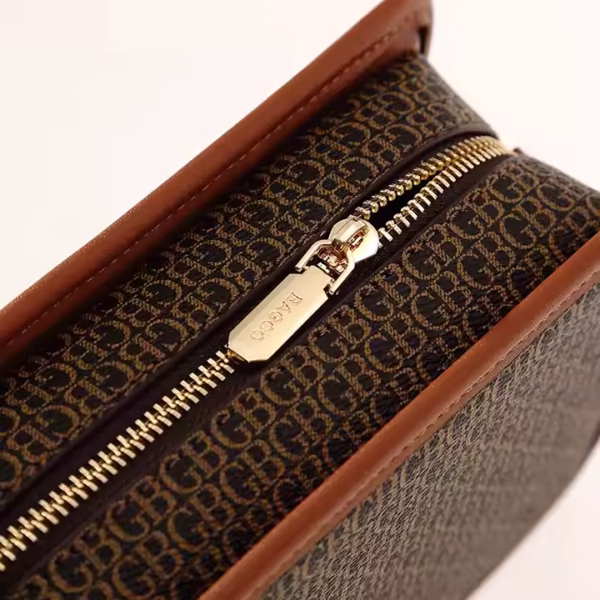 Rhea Modern Zip Shoulder Bag - Image 5