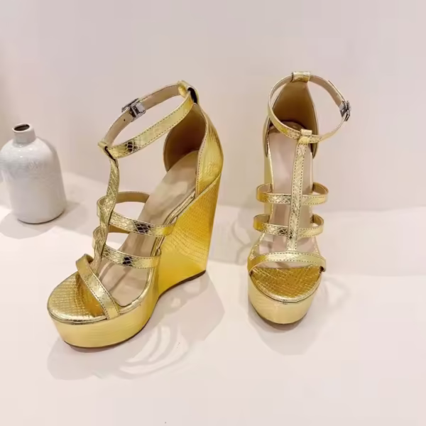 Elegant Wedges