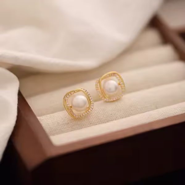 Luxury Pearl Earrings
